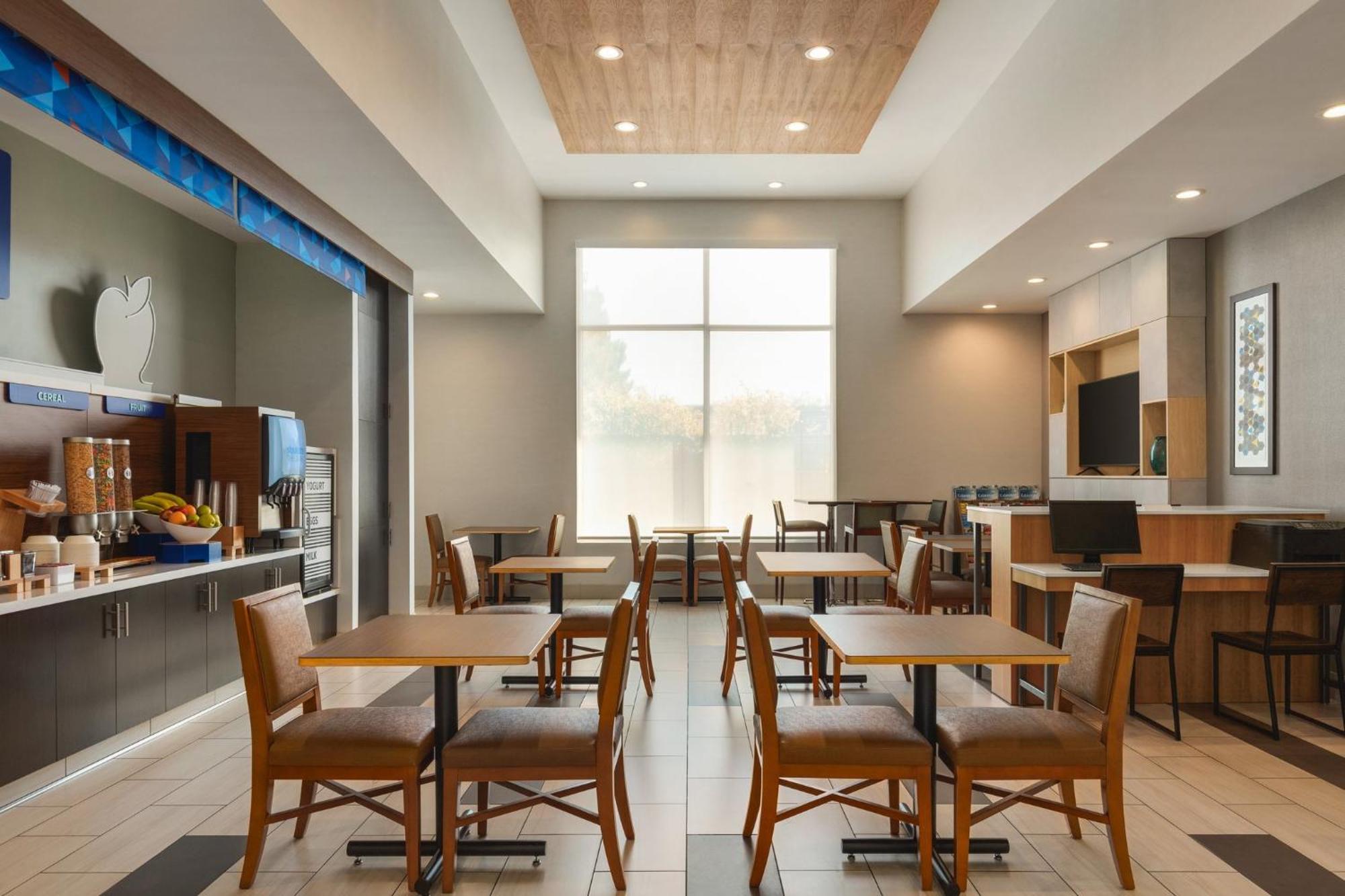 Holiday Inn Express- West Sacramento By Ihg Экстерьер фото