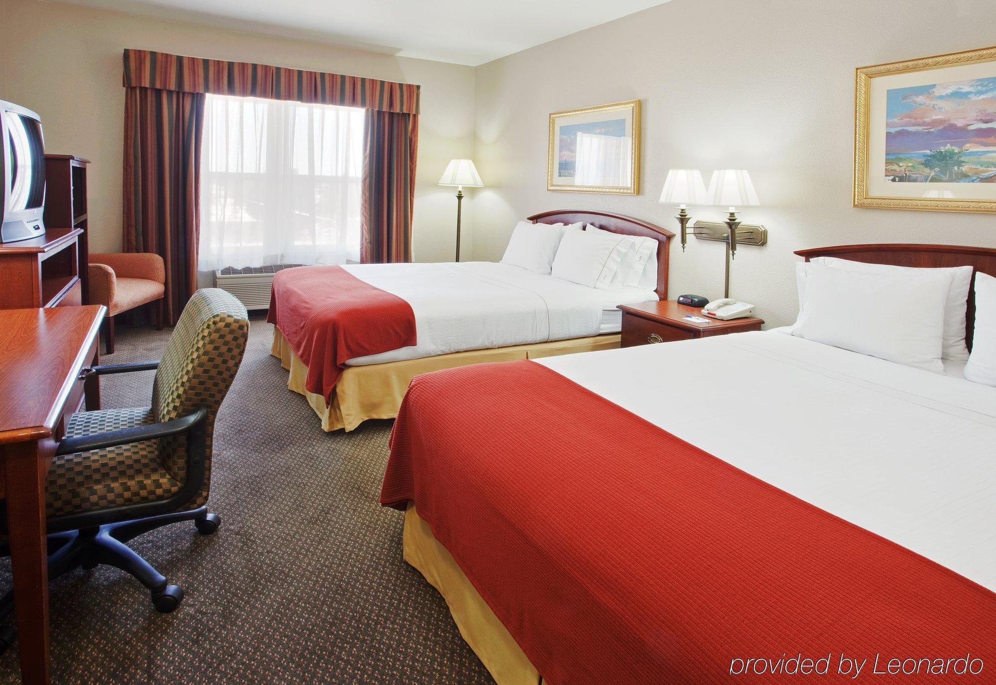 Holiday Inn Express- West Sacramento By Ihg Номер фото