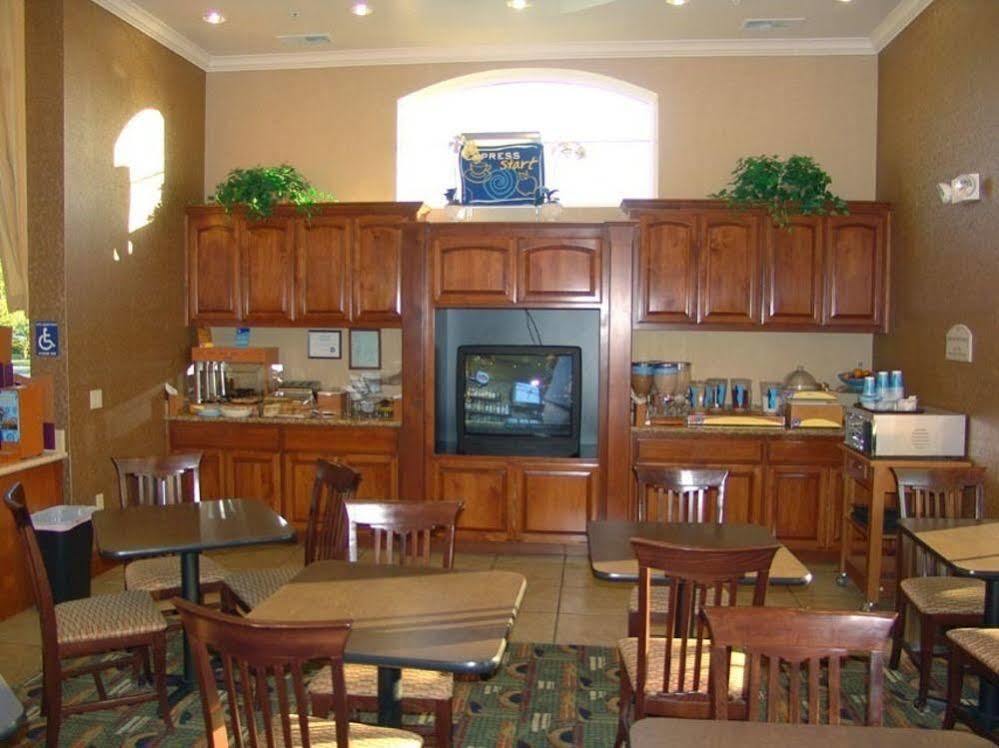 Holiday Inn Express- West Sacramento By Ihg Экстерьер фото